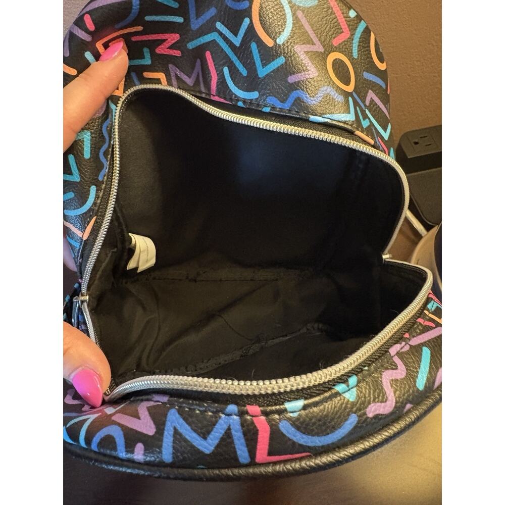 Funko Stranger Things Retro Style Mini Backpack Geometric 80s Design New - Picture 6 of 7